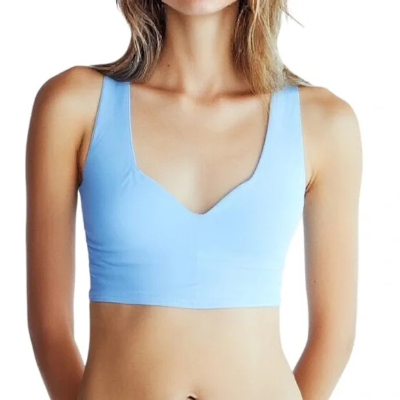 Alo Yoga | Real Bra Tank Baby Blue Medium Workout Active Gym Athleisure - Picture 1 of 6